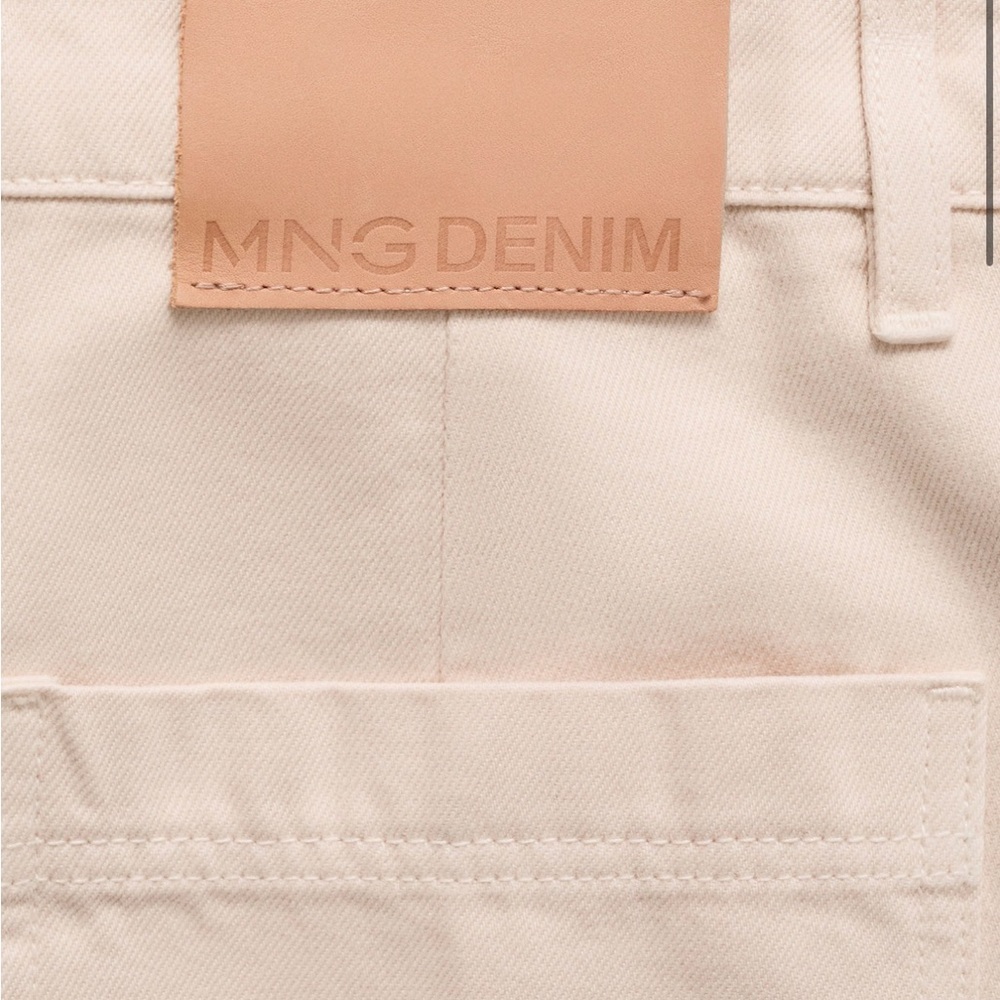 NWT MANGO
Women's High-Rise Wide Leg Jeans - Picture 9 of 9